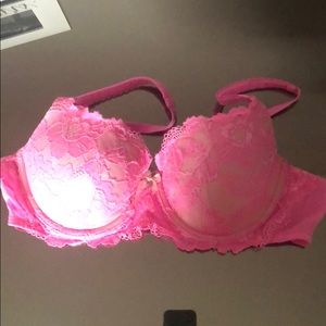 VS pink lace bra